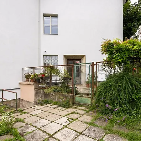 Palisady Charm - Stylish High Ceiling, Downtown, Parking Apartament