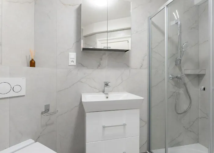 아파트 Palisady Charm - Stylish High Ceiling, Downtown, Parking *